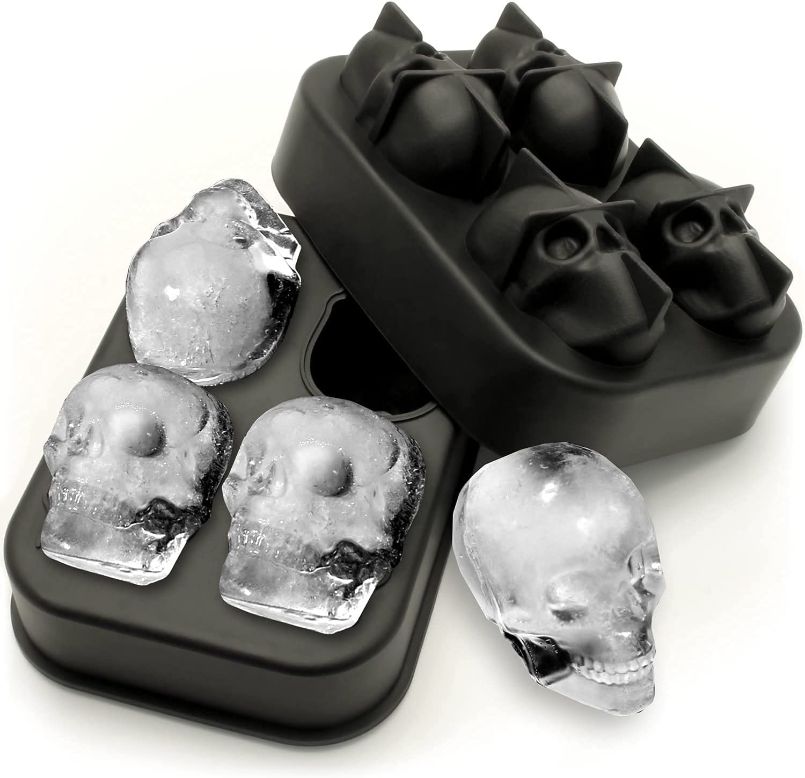 Amazon.com.be-&amp;euro;14.85-Help Cuisine Ice cube mold skulls.jpg